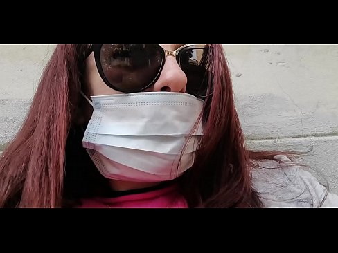 ❤️ Nicoletta hakmerret me fqinjin e saj dhe urinon në garazhin e tij (Karantina speciale italiane Covid19) ☑ Video seksi në sq.goodseller.top