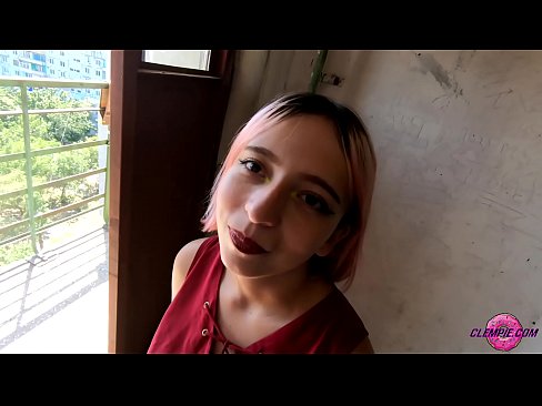 ❤️ Sensual student thith një të huaj në pjesën e jashtme - sperma në fytyrën e tij ☑ Video seksi në sq.goodseller.top